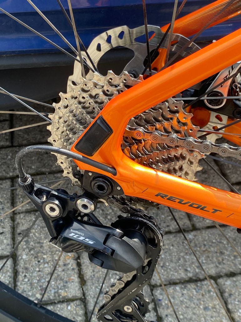 Used Giant Revolt Advanced 2 2019 2019 Road & Gravel, Orange — image 5 of 5