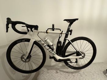 Used Factor OSTRO VAM - Shimano Ultegra 2024 2024 Road & Gravel