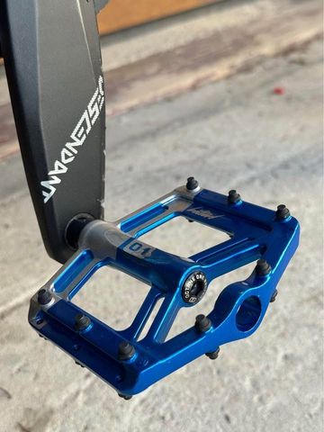 Used Giant Reign 29 SX 2022 2022 Mountainbike, Blue, 29 — image 6 of 10