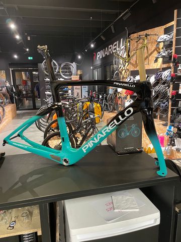 Brugt Pinarello F9 Frameset 2025 Road & Gravel
