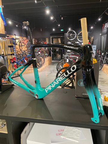Used Pinarello F9 Frameset 2025 Road & Gravel, Black — image 2 of 6