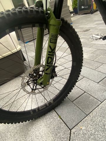 Used Vitus Mythique SRAM GX Eagle AXS 2024 Mountainbike, Black — image 5 of 5
