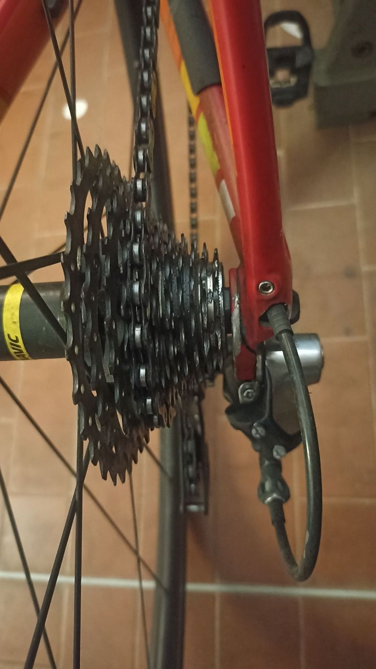 Used Trek Domane 6sl 2015 Road & Gravel, Red — image 8 of 13