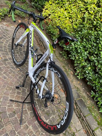 Used Pinarello Dogma 60.1 2010 Road & Gravel, White — image 2 of 6