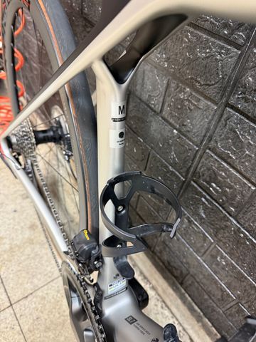 Used Trek SL6 2025 Road & Gravel, Light Gray — image 8 of 8