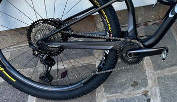 Used Wilier Urta Shimano Deore XT 2023 Mountainbike, Black — image 3 of 20