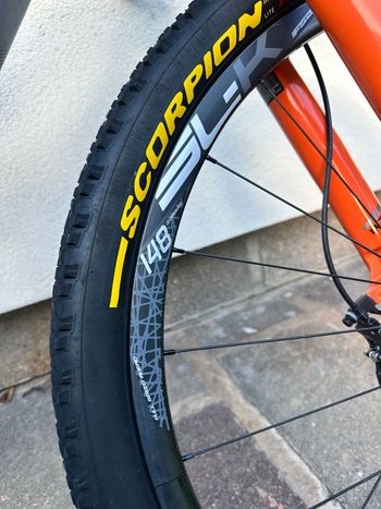 Used Wilier Urta Shimano Deore XT 2023 Mountainbike, Black — image 6 of 20