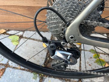 Used Trek Domane SL 6 Disc 2019 2019 Road & Gravel, Light Gray — image 5 of 5