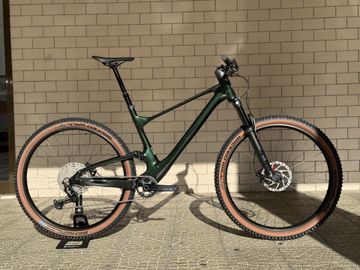 Used Scott Spark 930 2024 2024 Mountainbike, Green, 29 — image 1 of 6