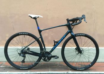 Used Giant Revolt Advanced 2 2024 2024 Road & Gravel