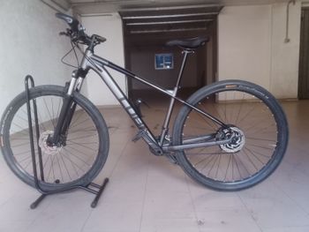 Used CUBE AIM, EX 2023 2023 Mountainbike, Light Gray, 27.5, 29 — image 2 of 6