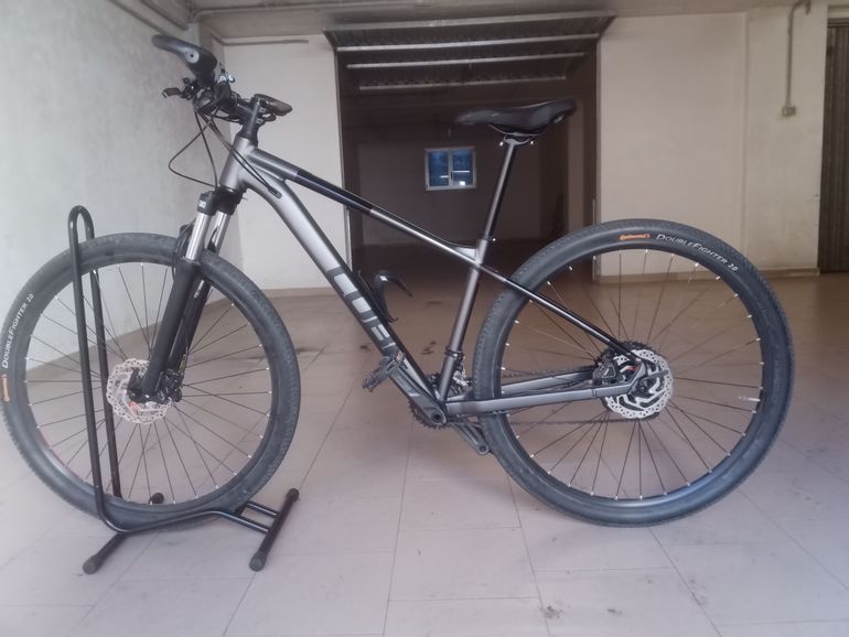 Used CUBE AIM, EX 2023 2023 Mountainbike, Light Gray, 27.5, 29 — image 2 of 6