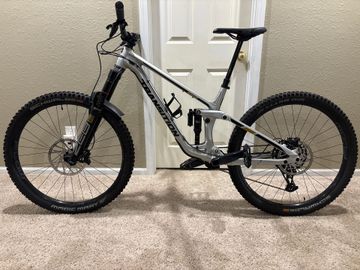 Used Transition Spire Alloy GX Code 2022 Mountainbike, Light Gray, 29 — image 2 of 3