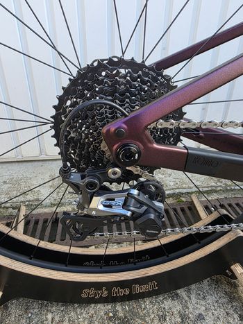 Used Rondo RUUT CF2 2024 2024 Road & Gravel, Purple — image 3 of 13
