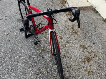 Used Specialized Tarmac SL6 2018 Road & Gravel, Red — image 4 of 6