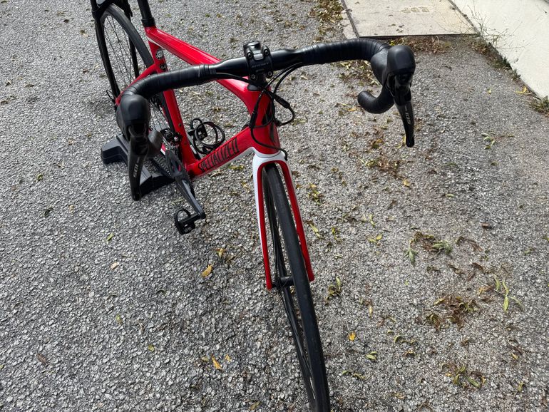 Used Specialized Tarmac SL6 2018 Road & Gravel, Red — image 4 of 6