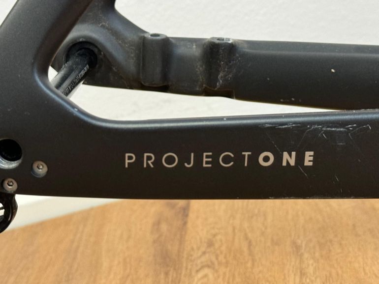 Used Trek Madone SLR 9 Disc 2019 Frameset 2019 Road & Gravel, Black — image 6 of 7