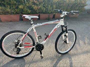 Used Bottecchia FX530 2018 Mountainbike, White — image 1 of 3