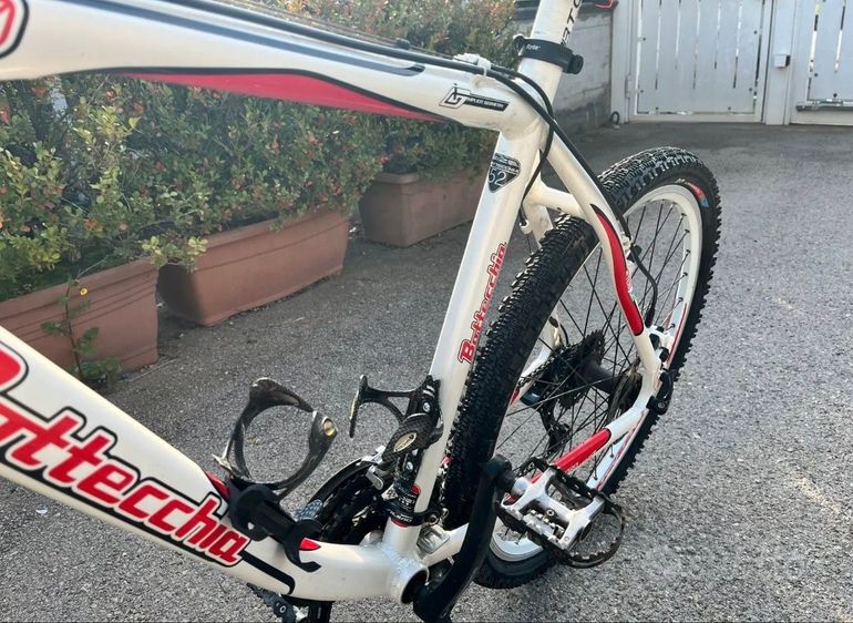 Used Bottecchia FX530 2018 Mountainbike, White — image 3 of 3