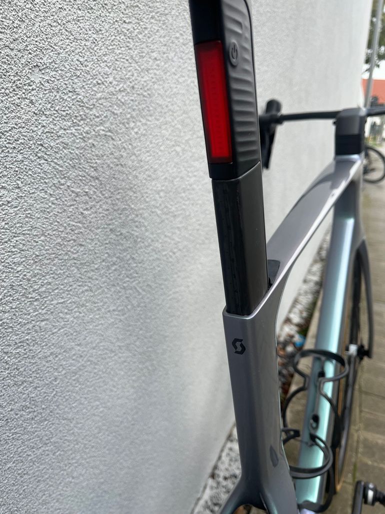 Used Scott Foil RC Custom Build 2023 Road & Gravel, Light Gray — image 6 of 11