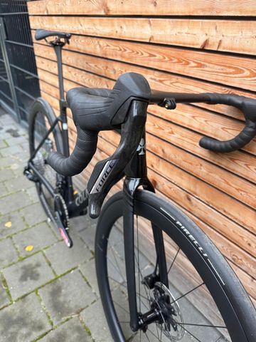 Colnago V5RS Sram Force E1 AXS 2026 Road & Gravel d'occasion — image 8 sur 18