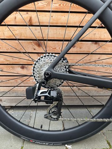 Colnago V5RS Sram Force E1 AXS 2026 Road & Gravel d'occasion — image 13 sur 18
