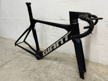 Used Giant Propel Advanced Pro Disc 1 2022 Frameset 2022 Road & Gravel, Black — image 5 of 5