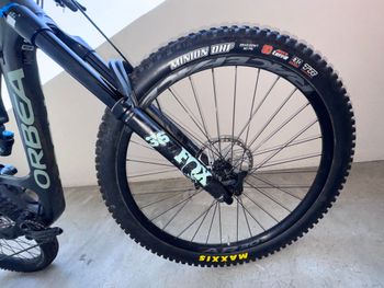 Used Orbea OCCAM M30 2022 2022 Mountainbike, Light Gray, 29 — image 15 of 17