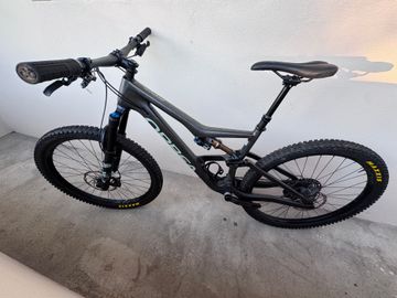 Used Orbea OCCAM M30 2022 2022 Mountainbike, Light Gray, 29 — image 4 of 17
