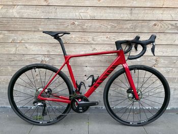 Used Canyon Ultimate CF SL 8 Disc Di2 2023 2023 Road & Gravel