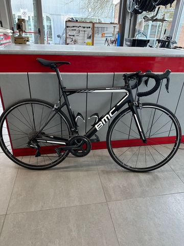 Brugt BMC TEAMMACHINE SLR 01 THREE 2019 2019 Road & Gravel