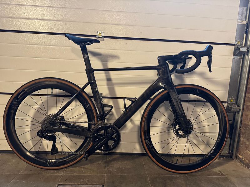 Used Factor Ostro Shimano Dura Ace Di2 2025 Road & Gravel