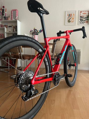 Used BMC Kaius 01 LTD 2024 2024 Road & Gravel, Red — image 3 of 3
