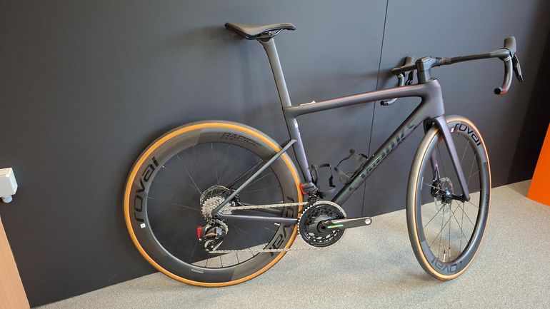 Used Specialized Tarmac SW 2025 Road & Gravel, Negro — image 3 of 4