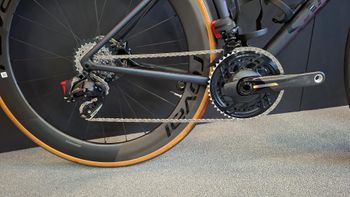 Used Specialized Tarmac SW 2025 Road & Gravel, Negro — image 4 of 4