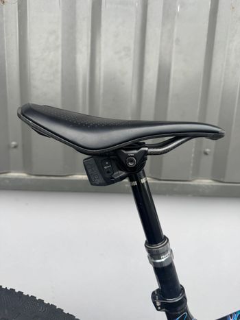 Gebrauchtes Giant Anthem Advanced Pro 2025 Mountainbike, Schwarz — Bild 5 von 19