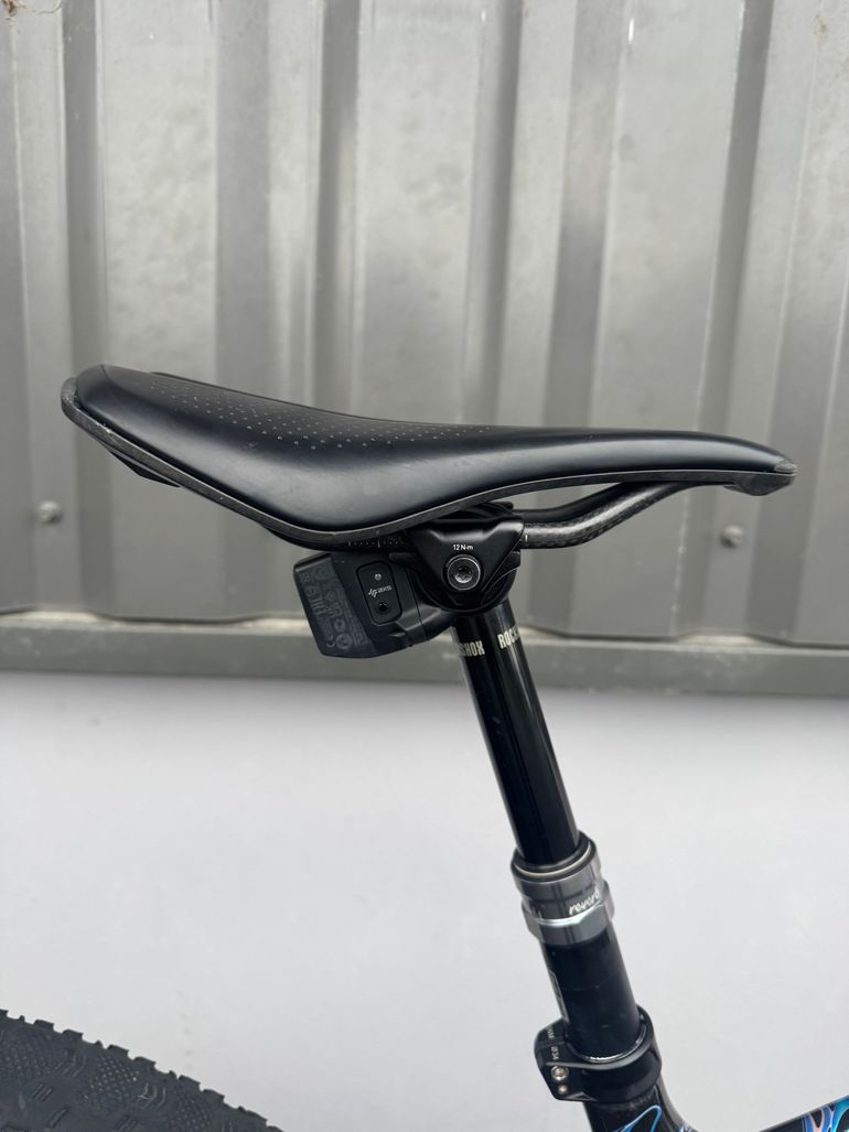 Gebrauchtes Giant Anthem Advanced Pro 2025 Mountainbike, Schwarz — Bild 5 von 19