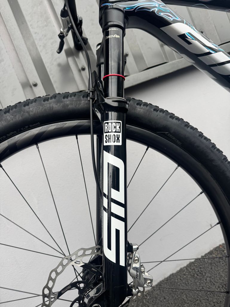 Gebrauchtes Giant Anthem Advanced Pro 2025 Mountainbike, Schwarz — Bild 19 von 19