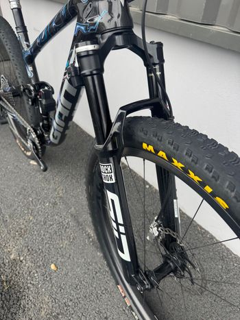 Gebrauchtes Giant Anthem Advanced Pro 2025 Mountainbike, Schwarz — Bild 8 von 19