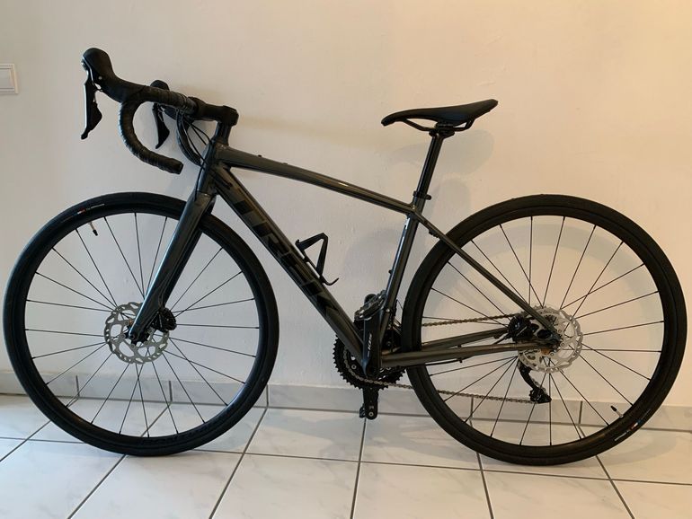 Used Trek Domane AL 5 Disc 2022 2022 Road & Gravel, Black — image 2 of 9
