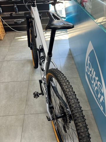 Used Superior XP 929 2023 2023 Mountainbike, Light Gray, 29 — image 5 of 6