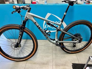 Used Specialized S-Works Epic 2023 2023 Mountainbike, Light Gray, 29 — image 1 of 6