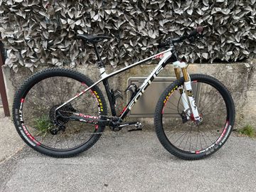 Used Focus RAVEN 8.8 2019 2019 Mountainbike, White, 29 — image 1 of 16