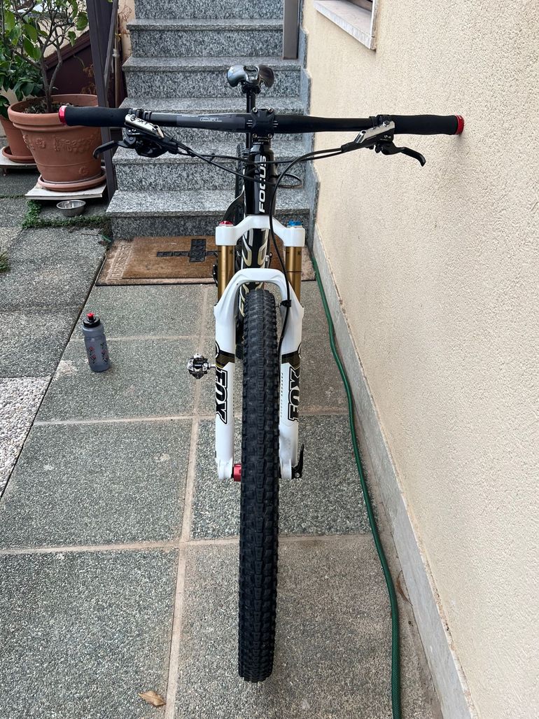 Used Focus RAVEN 8.8 2019 2019 Mountainbike, White, 29 — image 12 of 16