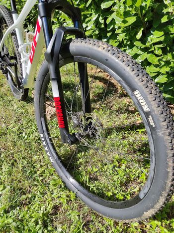 Used BH ULTIMATE RC 7.0 2022 2022 Mountainbike, White, 29 — image 2 of 5