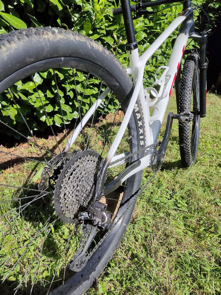 Used BH ULTIMATE RC 7.0 2022 2022 Mountainbike, White, 29 — image 3 of 5