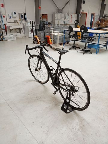 Used Canyon Cf Sl F10 2017 Road & Gravel, Black — image 4 of 5