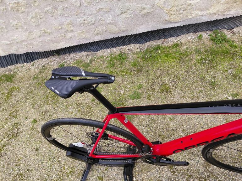 Used Orbea Orca Shimano 105 Di2 2024 Road & Gravel, Red — image 7 of 10