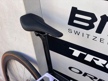 Used Orbea ORCA M20iLTD 2024 2024 Road & Gravel, Purple — image 14 of 15