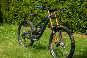 Used YT Industries Tues CORE 2 27 2024 2024 Mountainbike, Black, 27.5 — image 5 of 6